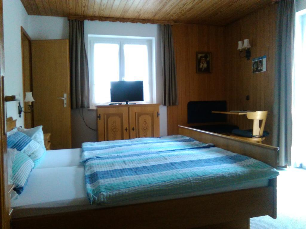 Hôtel Gastehaus Sophia à Mittenwald Extérieur photo